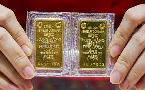 Giá vàng ngày 4/1/2024: Vàng trong nước tăng, thế giới giảm