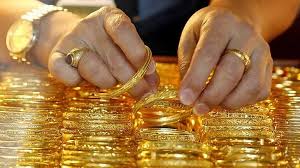 Giá vàng ngày 18/11: Tăng mạnh trong nước, phục hồi trên thế giới