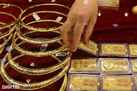 Giá Vàng Ngày 10/12/2023: Điều Chỉnh Giảm Trong Bối Cảnh Thị Trường Biến Động