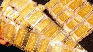 Giá Vàng Ngày 22/4/2024: Điều Chỉnh Mạnh Trên Thị Trường Quốc Tế và Trong Nước