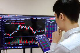 Chứng khoán Việt Nam 25/08/2023: VN-Index và HNX-Index đều giảm sâu