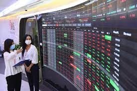 Điểm tin những cổ phiếu nổi bật ngày 27/10 : SSI , VIC , VIX