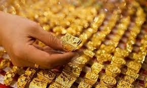 Giá vàng ngày 23/11: Vàng trong nước rớt thảm, vàng thế giới hồi phục
